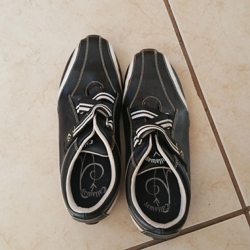 Womens golf shoes
